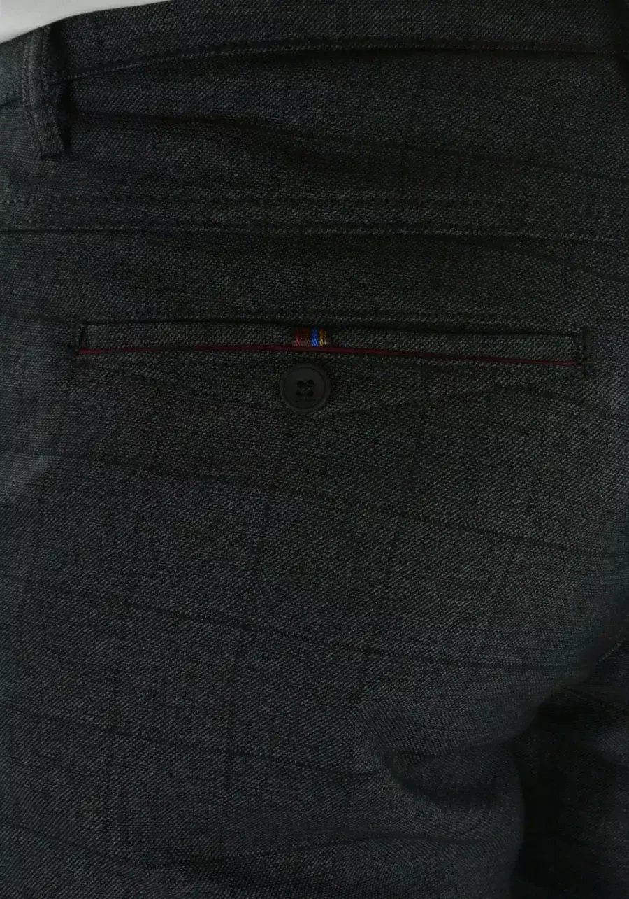 Ciemnoszare, eleganckie spodnie męskie w niewielką kratę M132