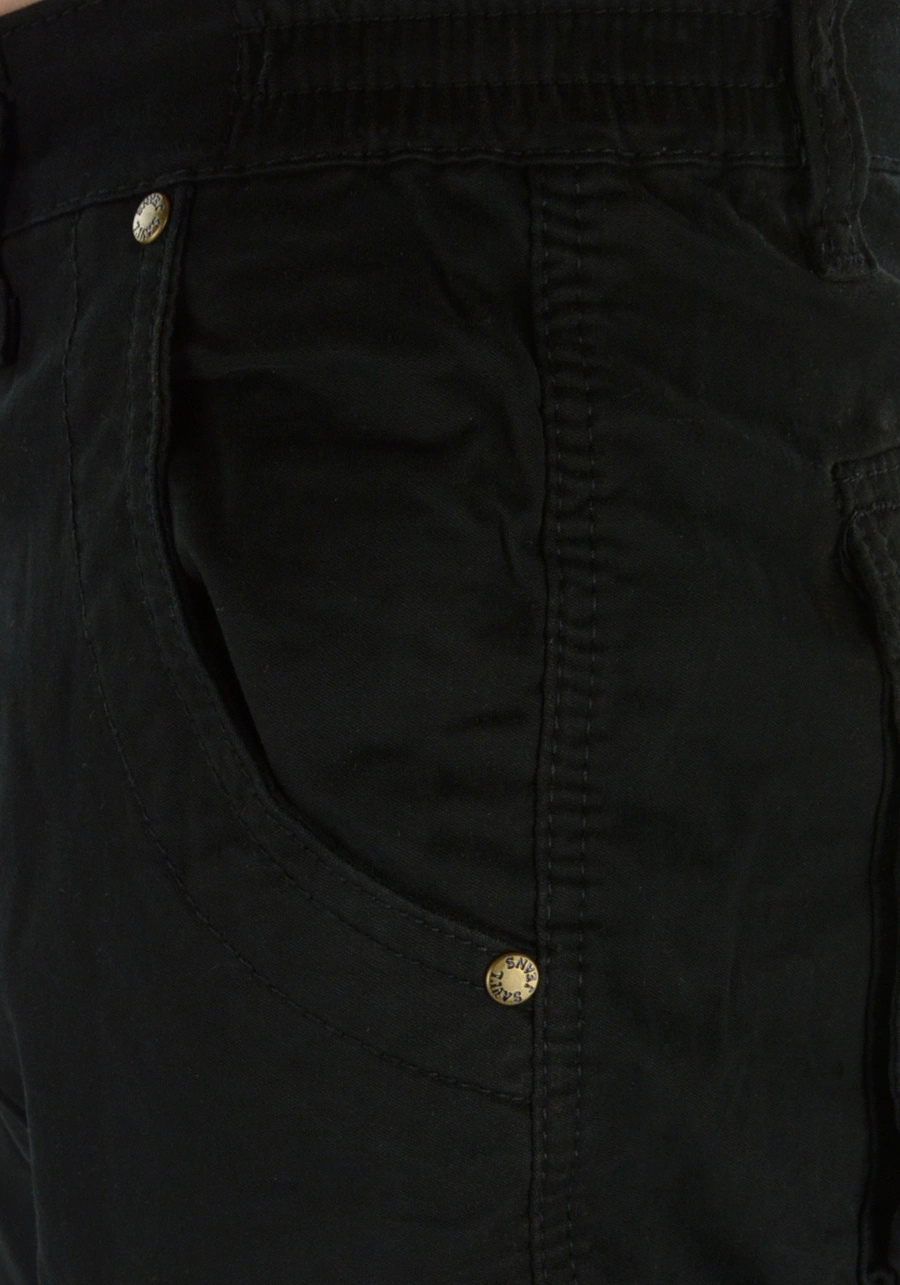 Czarne spodnie męskie bojówki, elastyczny materiał M085