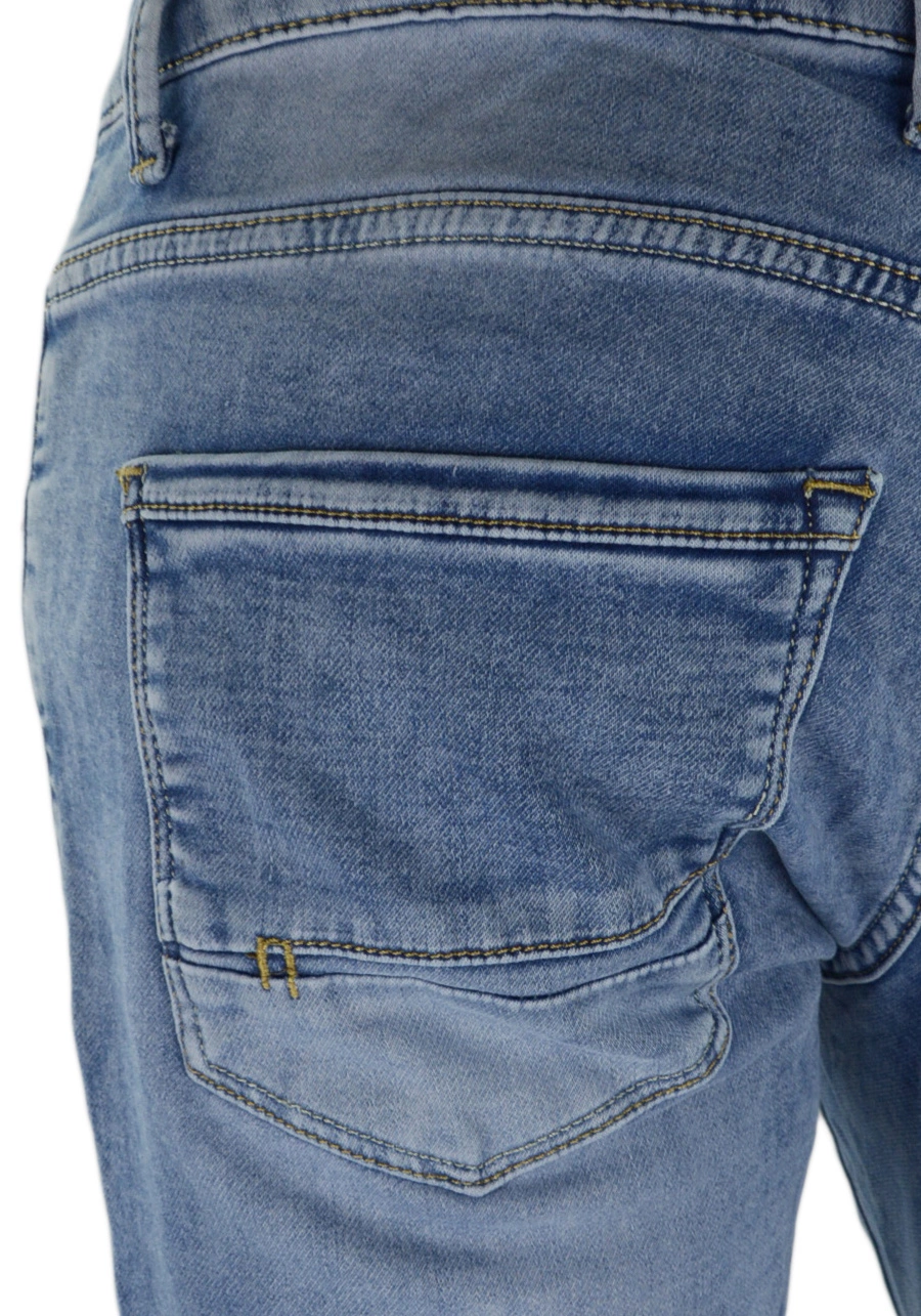 Jeansowe spodnie męskie, standardowa nogawka M070