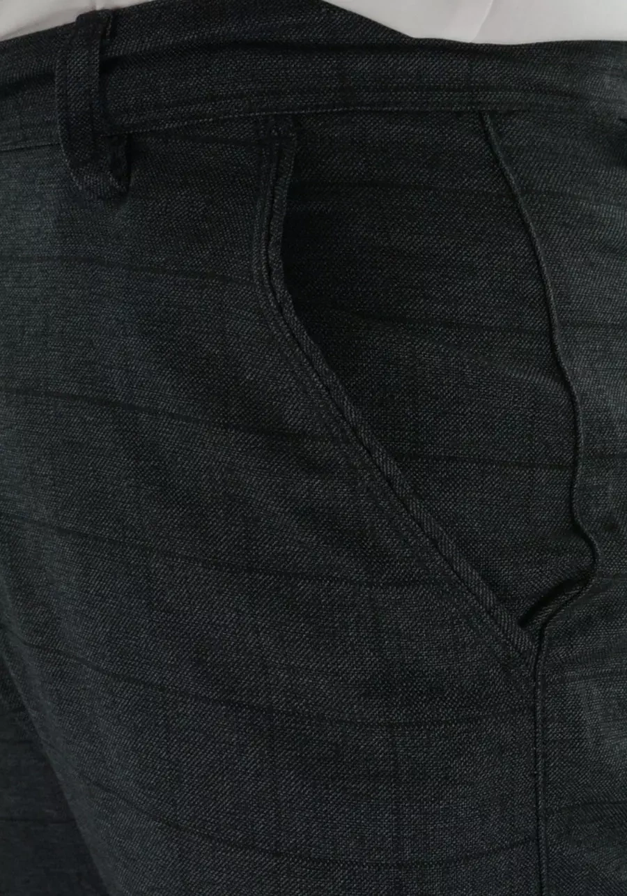 Spodnie męskie grafitowe (ciemne) w kratę. Chino, eleganckie oraz elastyczne. Dla niskich oraz regular - M114