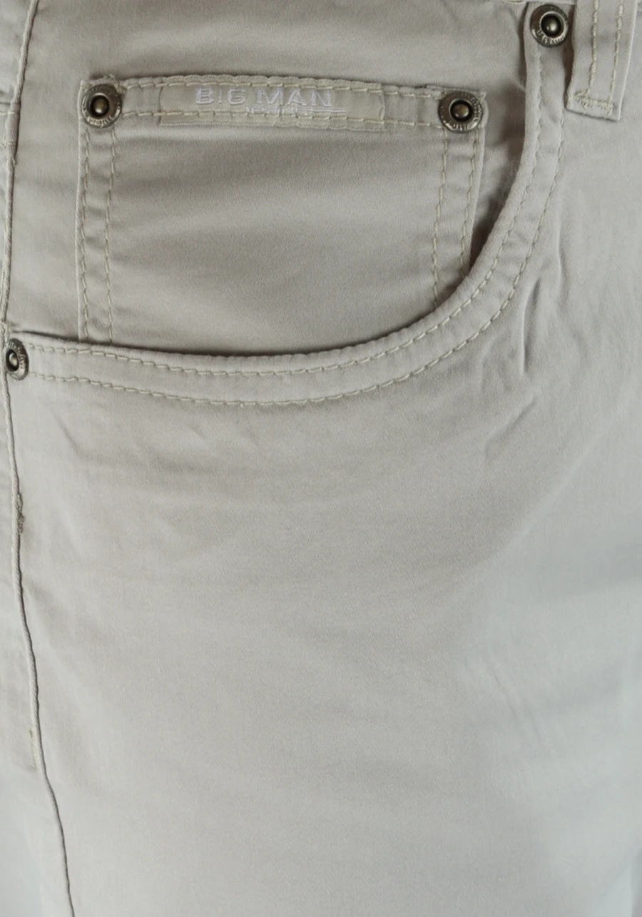 Cienkie, przewiewne beżowe spodnie męskie bawełniane. Eleganckie na lato do biura, luźne na upały - M088a