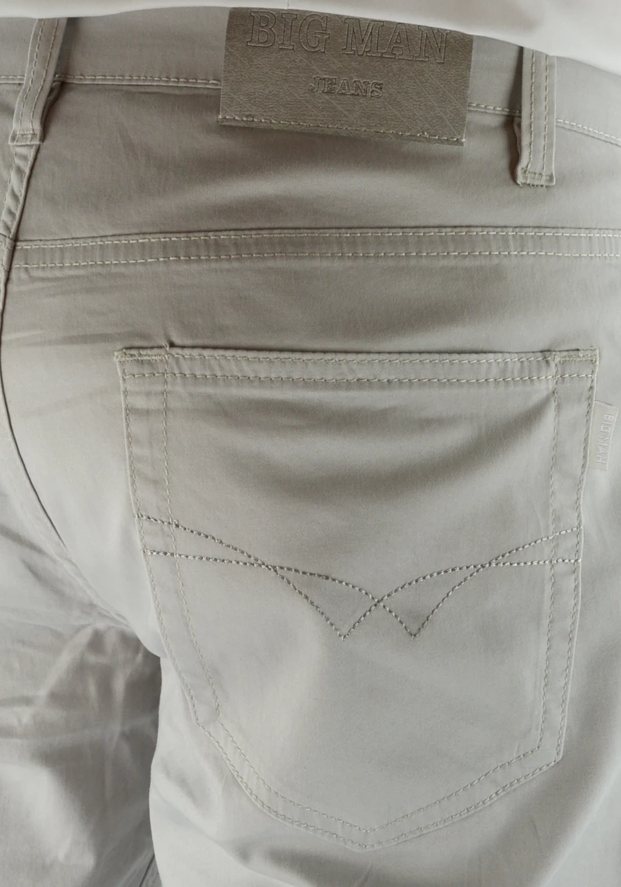 Cienkie, przewiewne beżowe spodnie męskie bawełniane. Eleganckie na lato do biura, luźne na upały - M088a