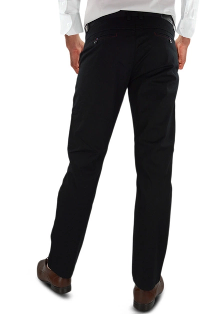 Czarne, materiałowe spodnie męskie chinosy z nogawką standard KB326