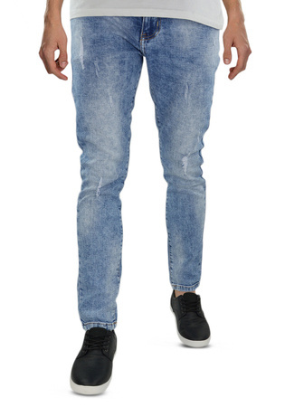 Jasnoniebieskie jeansy męskie slim fit z przetarciami M081