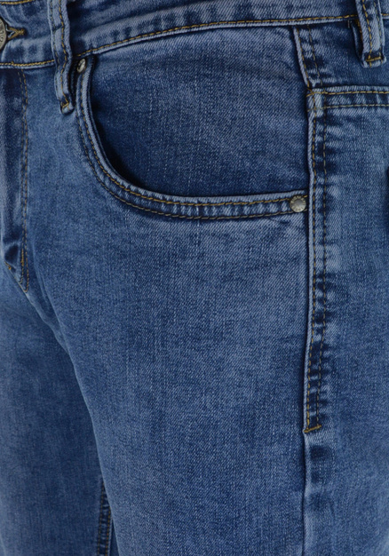 Jeansy męskie niebieskie dla osób niskiego wzrostu M094